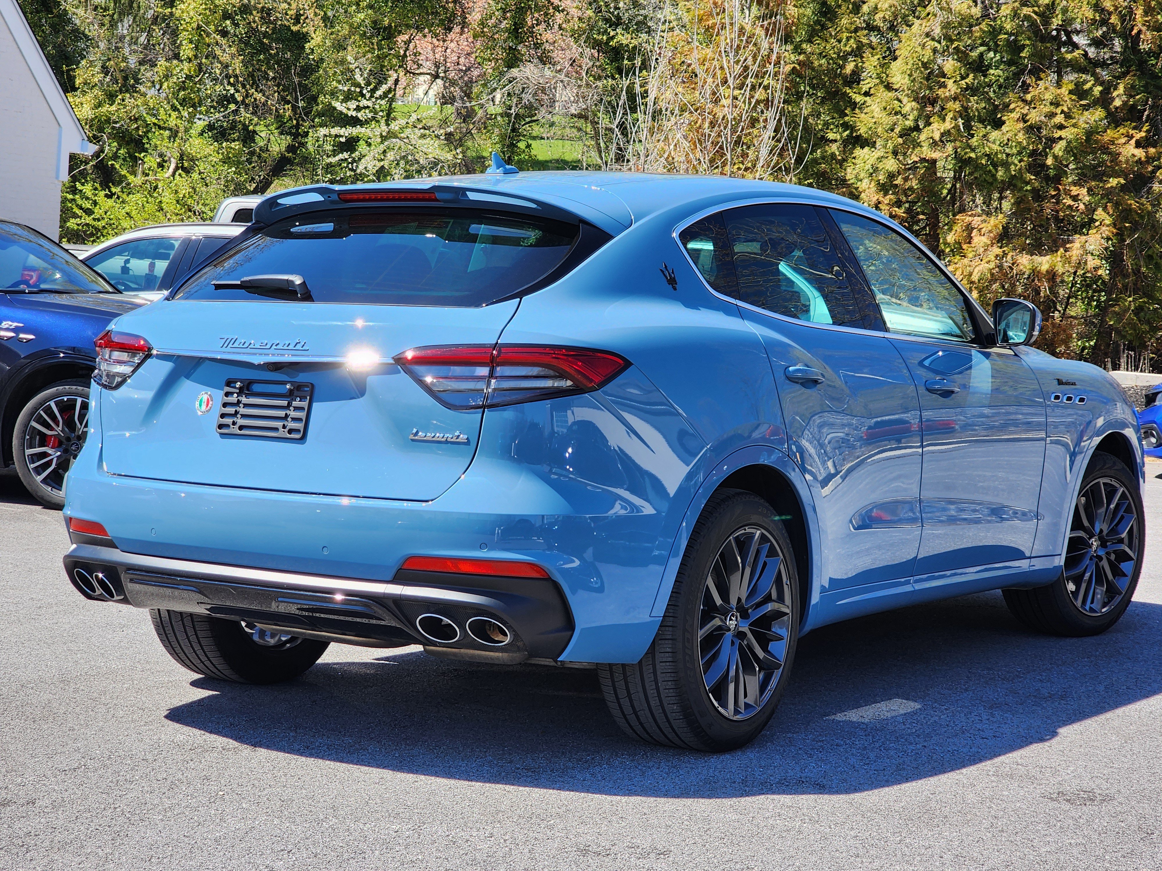 Used 2022 Maserati Levante Modena AWD/4WD image 2