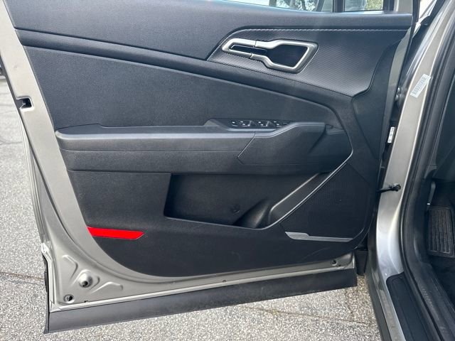 Used 2024 Kia Sportage LX image 10