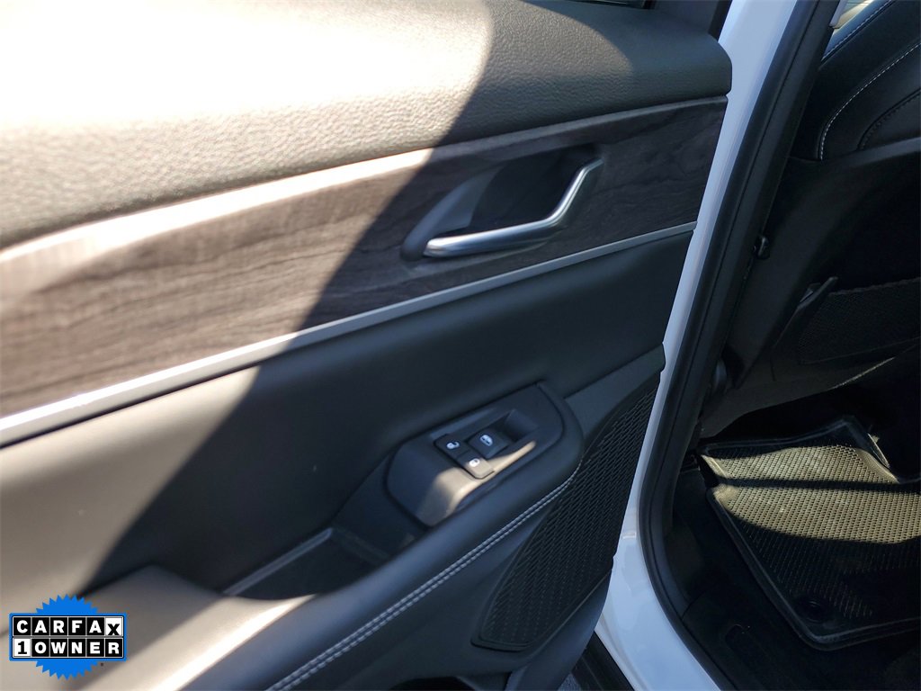 Used 2023 Jeep Grand Cherokee Limited w/ MOPAR Finishing Package image 16