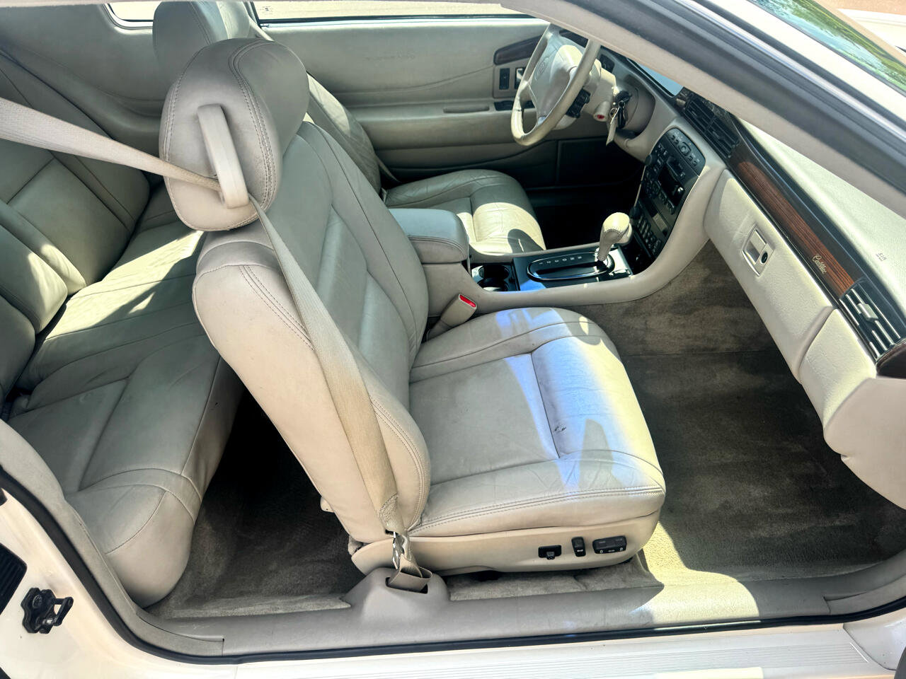 Used 2001 Cadillac Eldorado ESC w/ Comfort/Convenience Pkg image 9