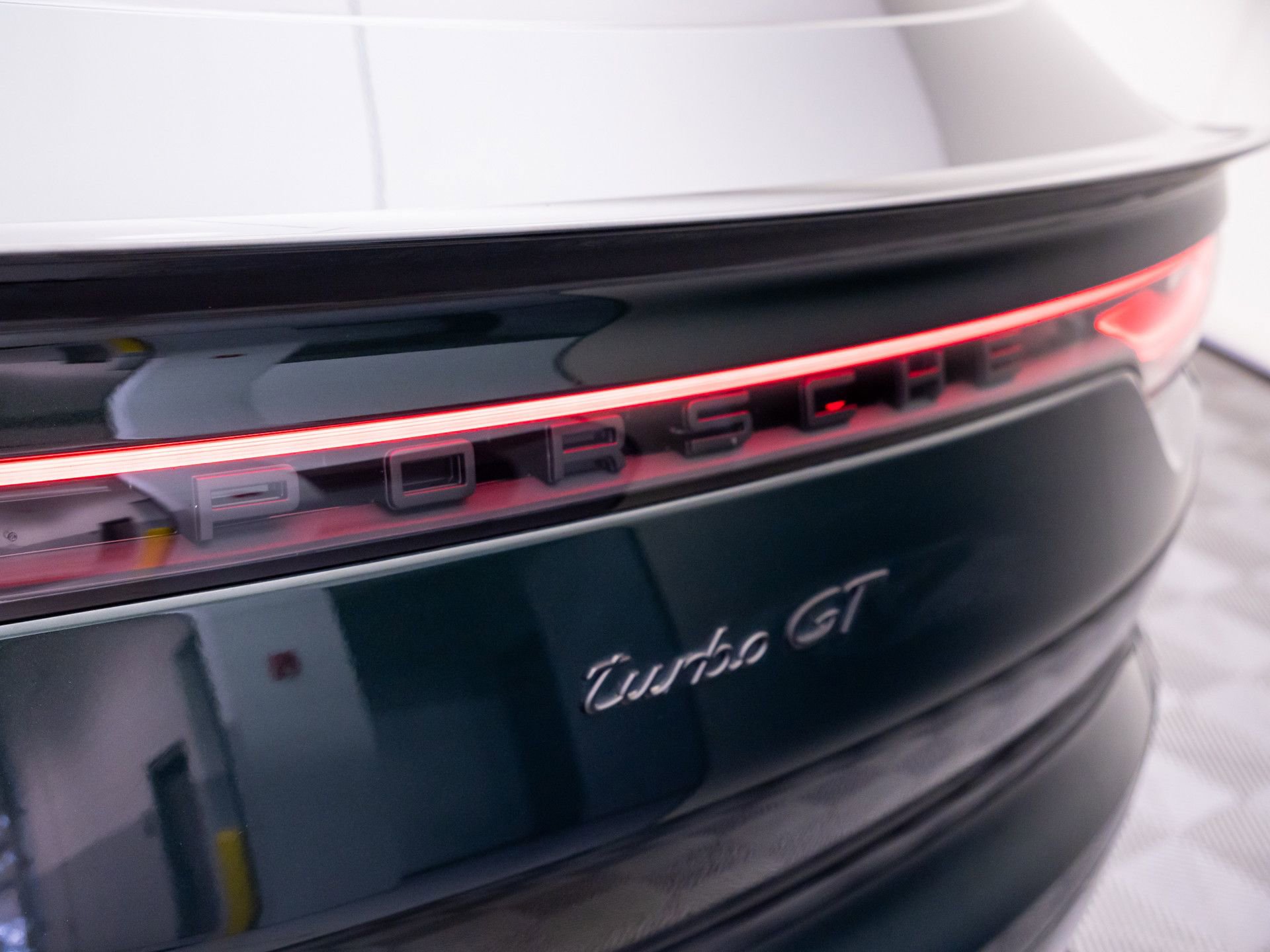 Certified 2022 Porsche Cayenne Turbo GT AWD/4WD image 33