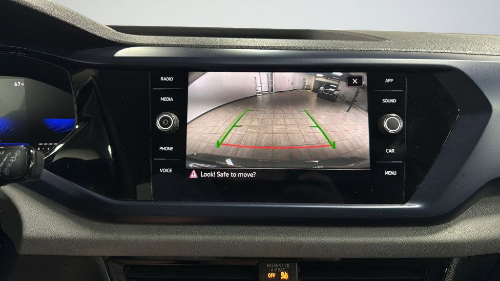 Used 2023 Volkswagen Taos SE image 25