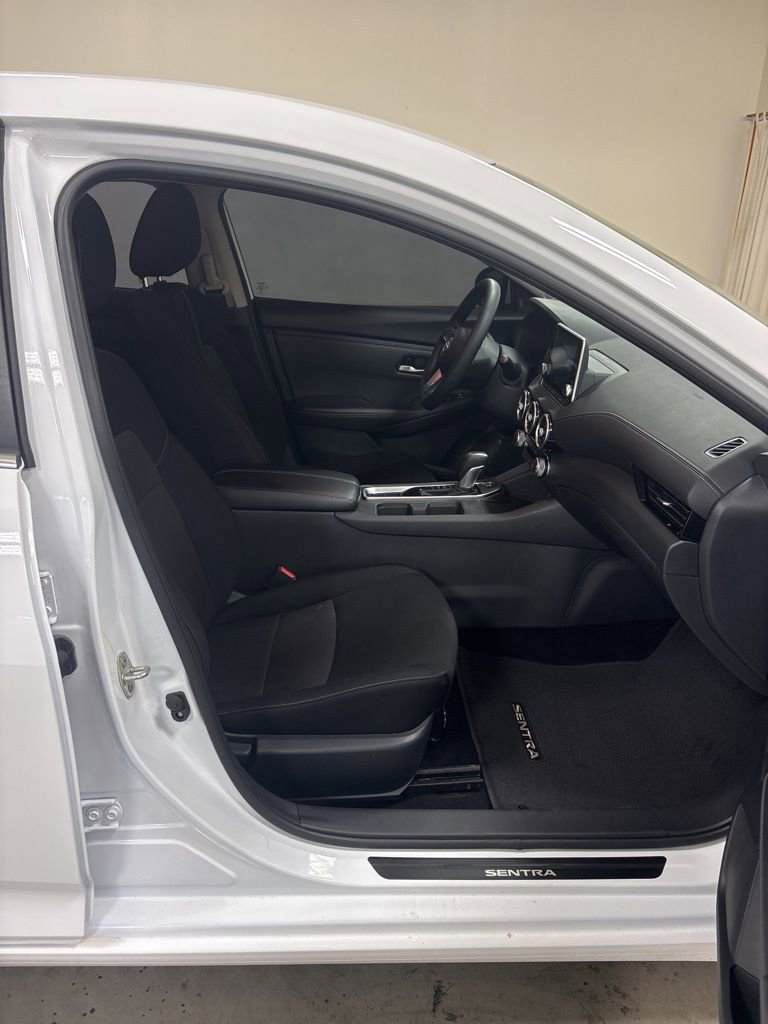 Used 2024 Nissan Sentra SV image 24