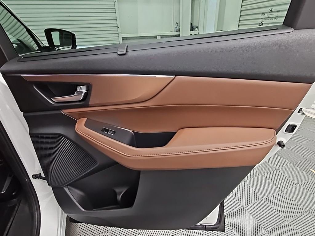 Used 2023 Acura MDX FWD w/ Technology Package image 39