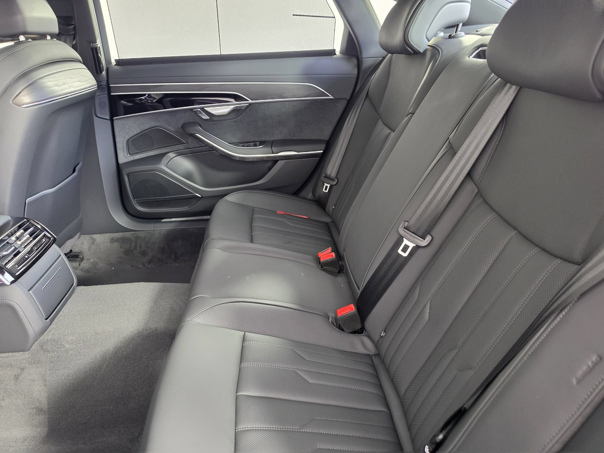 New 2026 Audi A8 L 3.0T AWD/4WD image 37