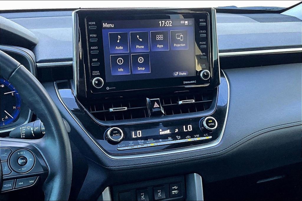 Certified 2022 Toyota Corolla Cross XLE w/ Convenience Package image 9
