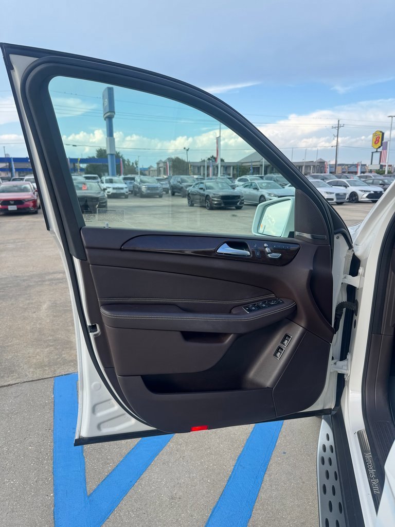 Used 2019 Mercedes-Benz GLS 450 4MATIC image 7