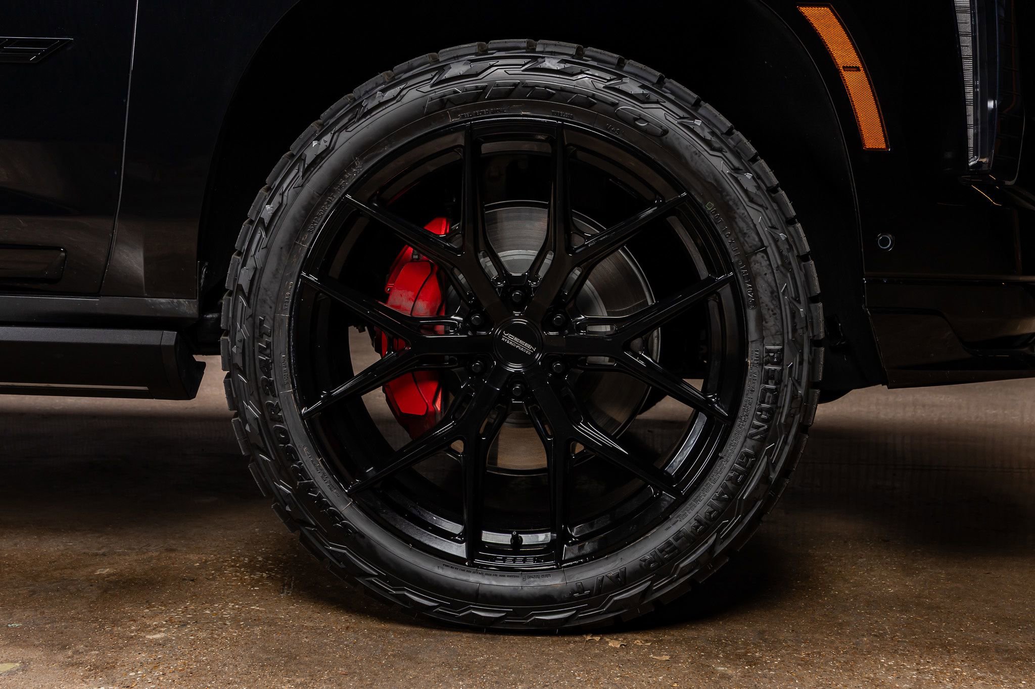 Used 2026 Cadillac Escalade ESV V image 12