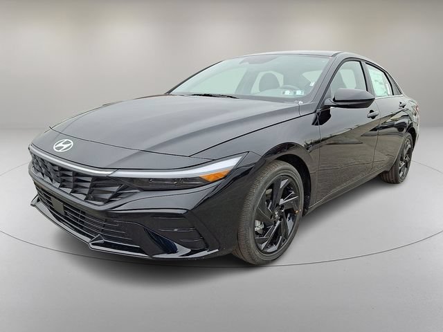 New 2026 Hyundai Elantra SEL Sport Premium FWD image 3