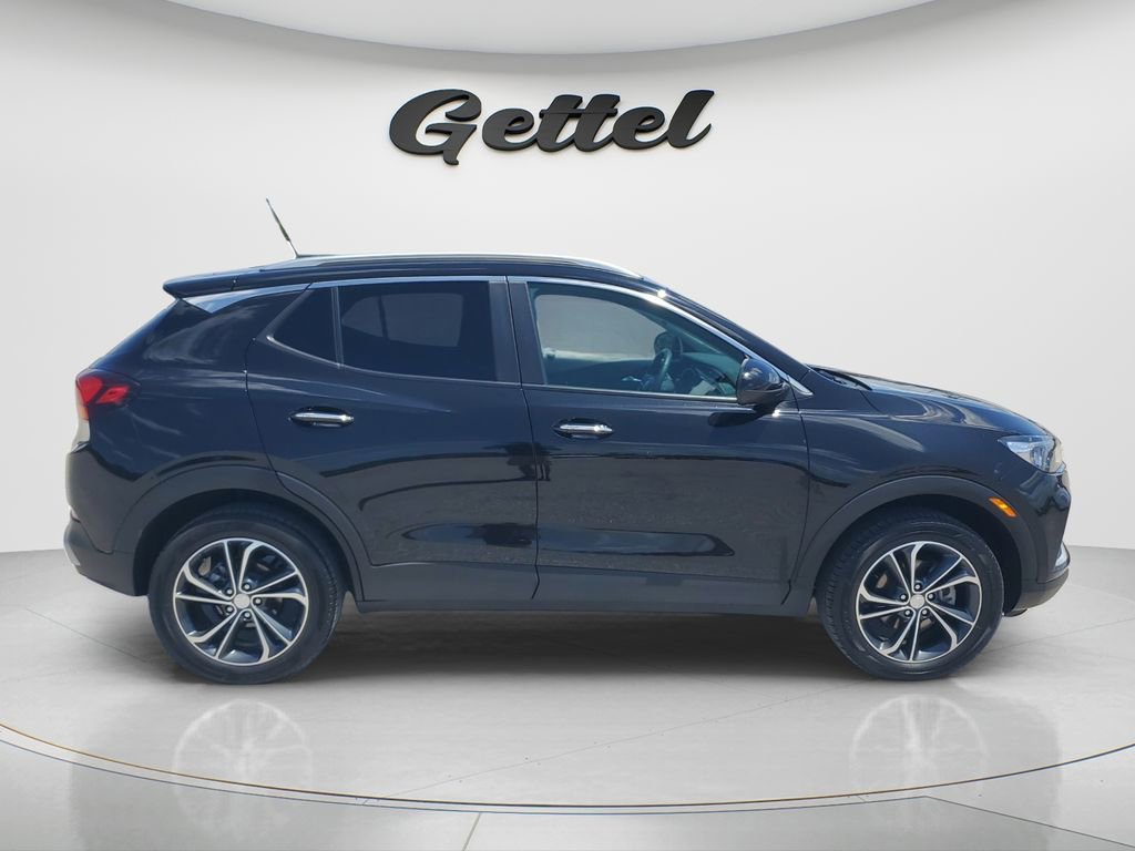 Used 2023 Buick Encore GX Select AWD/4WD image 3