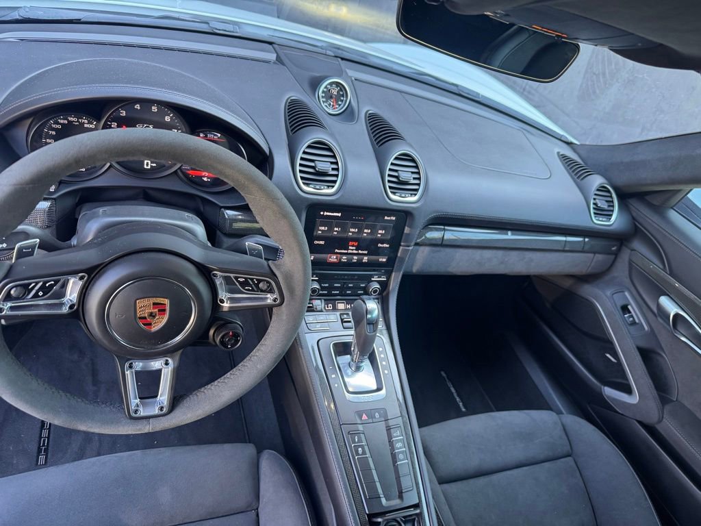 Certified 2024 Porsche 718 Cayman GTS image 17