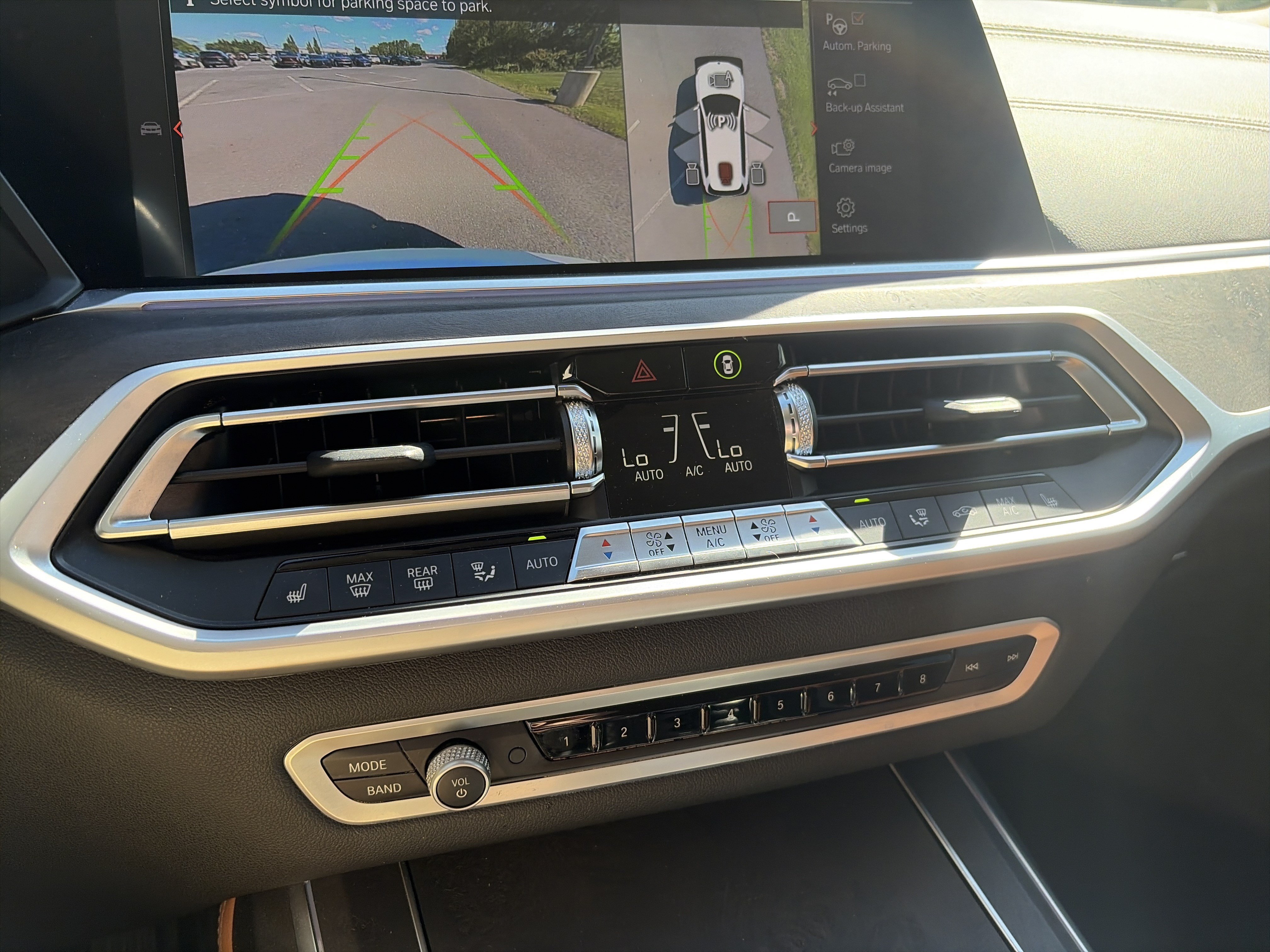 Used 2022 BMW X7 xDrive40i w/ Premium Package AWD/4WD image 60