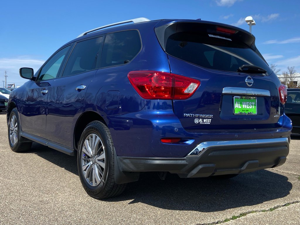 Used 2020 Nissan Pathfinder S image 14