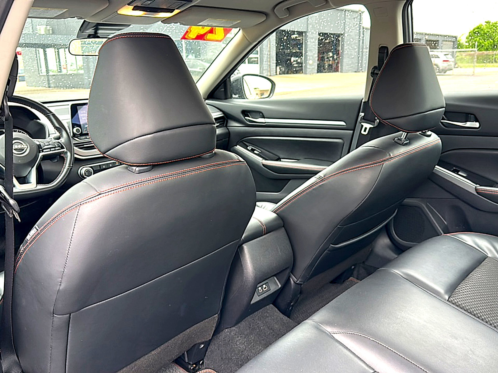 Used 2024 Nissan Altima 2.5 SR image 17
