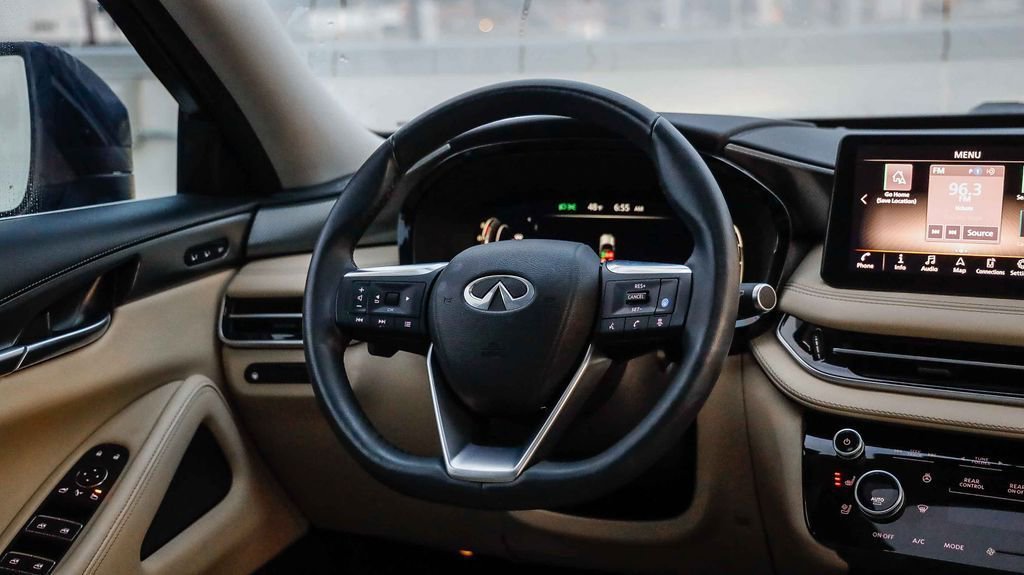 Used 2022 INFINITI QX60 Luxe w/ Cargo Package image 16