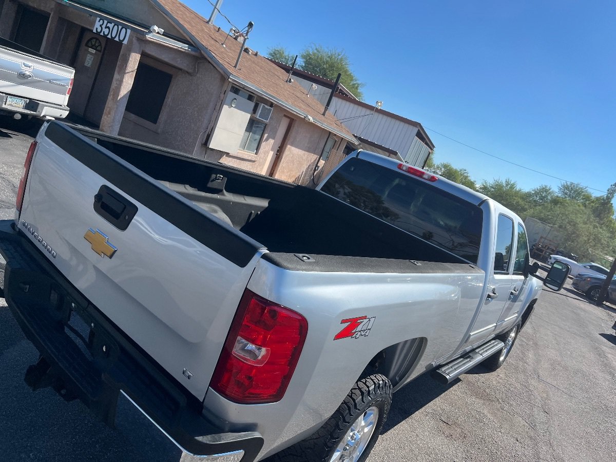 Used 2014 Chevrolet Silverado 3500 LT w/ Interior Plus Package AWD/4WD image 45