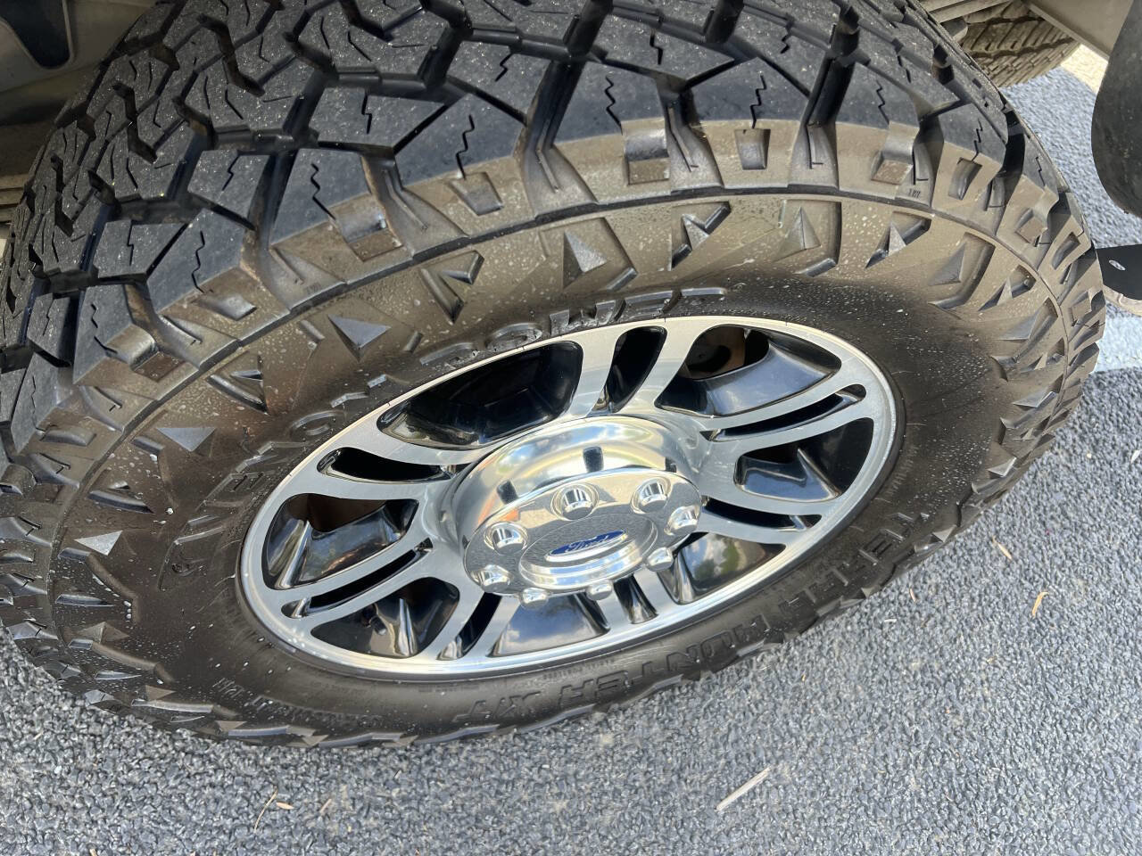 Used 2013 Ford F250 Platinum w/ FX4 Off Road Pkg image 16