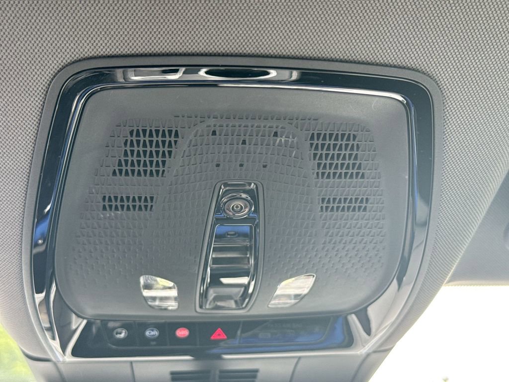 Used 2025 Cadillac Optiq Luxury 1 AWD/4WD image 19
