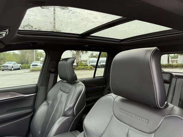 Used 2022 Jeep Grand Cherokee Overland w/ Advanced Protech Group III image 25