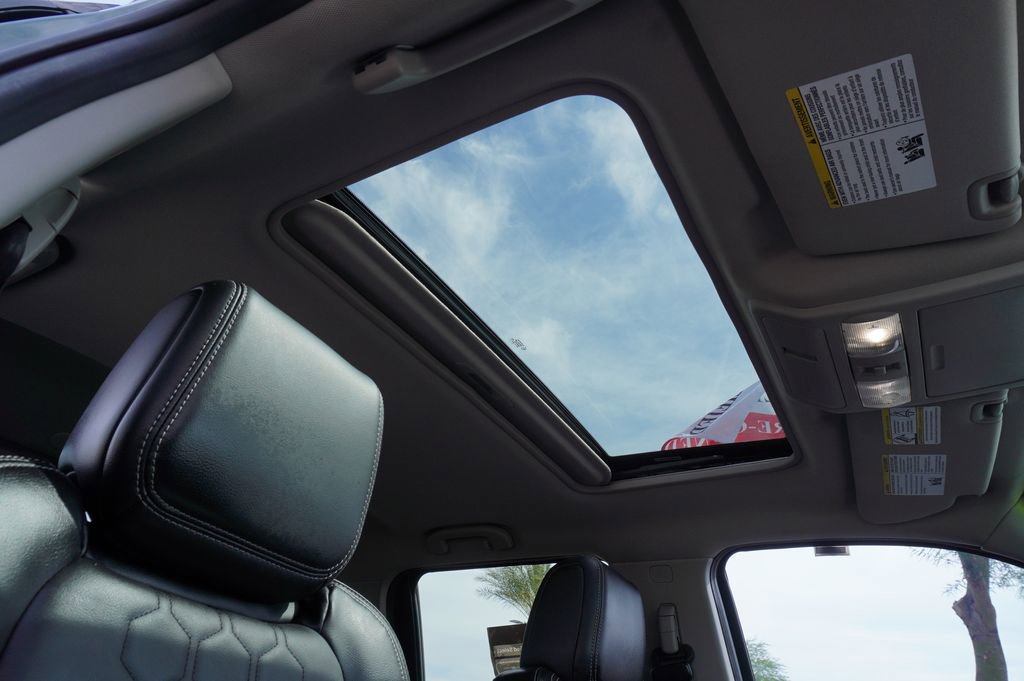 Certified 2024 Nissan Frontier SL w/ Technology Package image 14