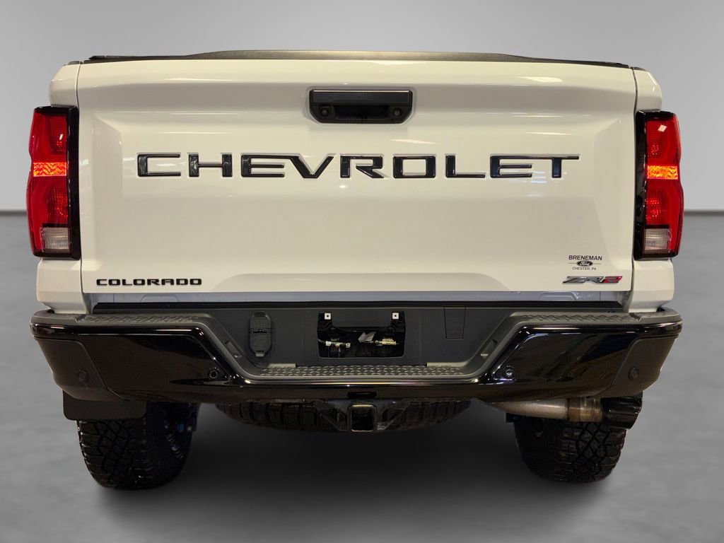 Used 2024 Chevrolet Colorado ZR2 w/ ZR2 Convenience Package III image 16