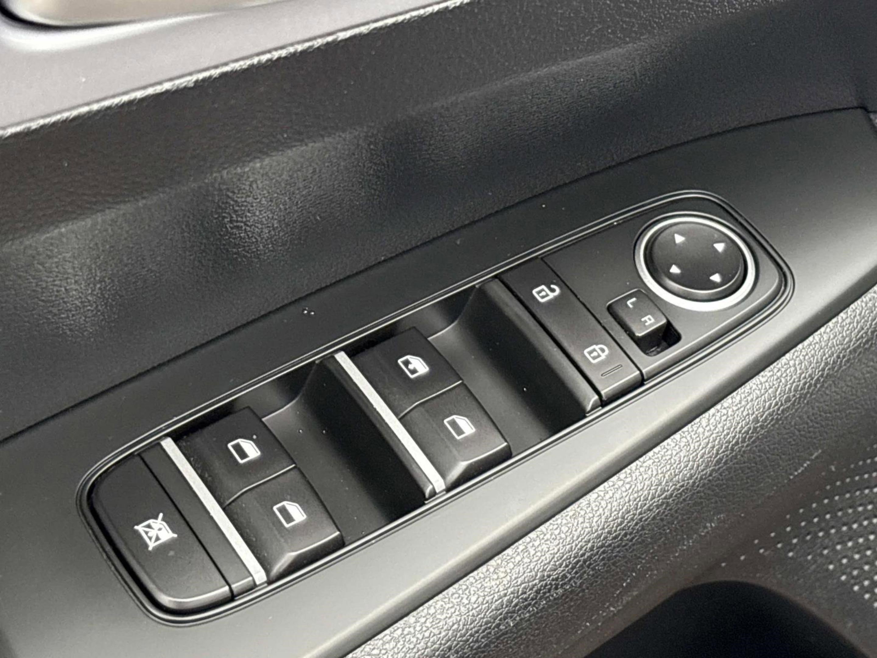 Used 2024 Kia Forte LXS image 22