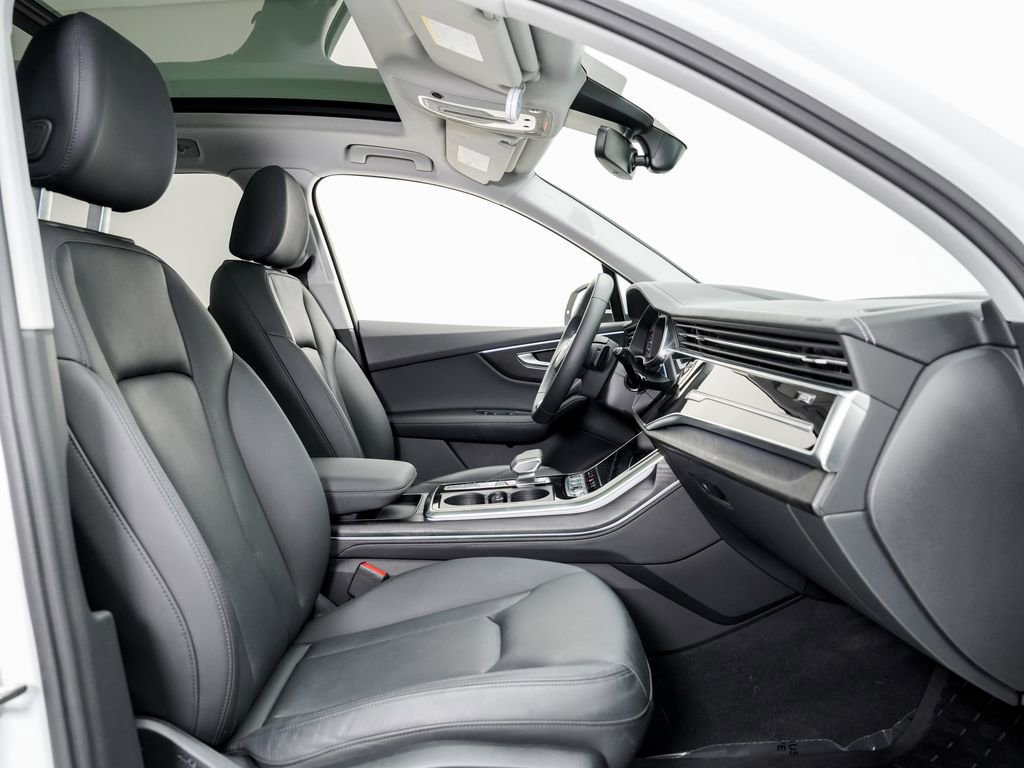 Used 2023 Audi Q7 3.0T Prestige w/ Prestige Package image 21