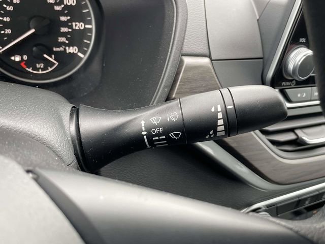 Used 2025 Nissan Altima 2.5 SV image 29