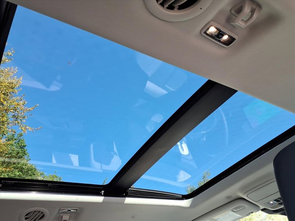 New 2025 Ford Explorer Active w/ Active Comfort Package image 13