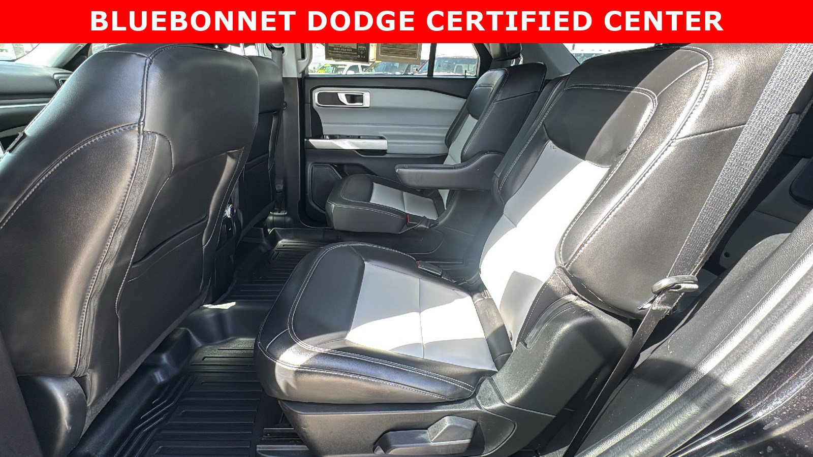 Used 2022 Ford Explorer XLT w/ Equipment Group 202A image 14