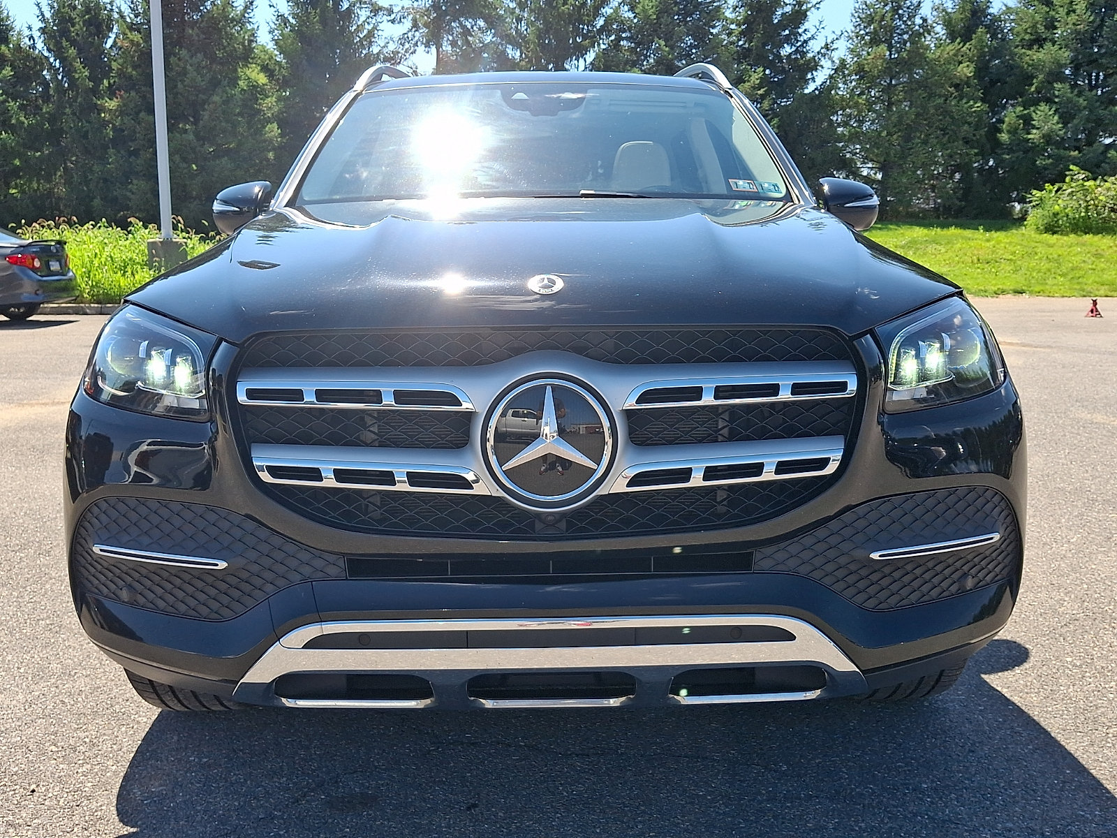 Used 2023 Mercedes-Benz GLS 450 4MATIC image 3