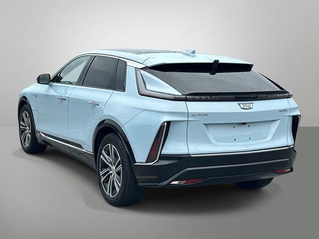 Certified 2024 Cadillac Lyriq Luxury w/ LPO, Floor Liner Package AWD/4WD image 28