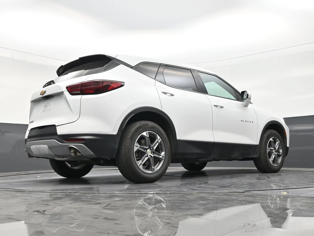 Used 2024 Chevrolet Blazer LT FWD image 24