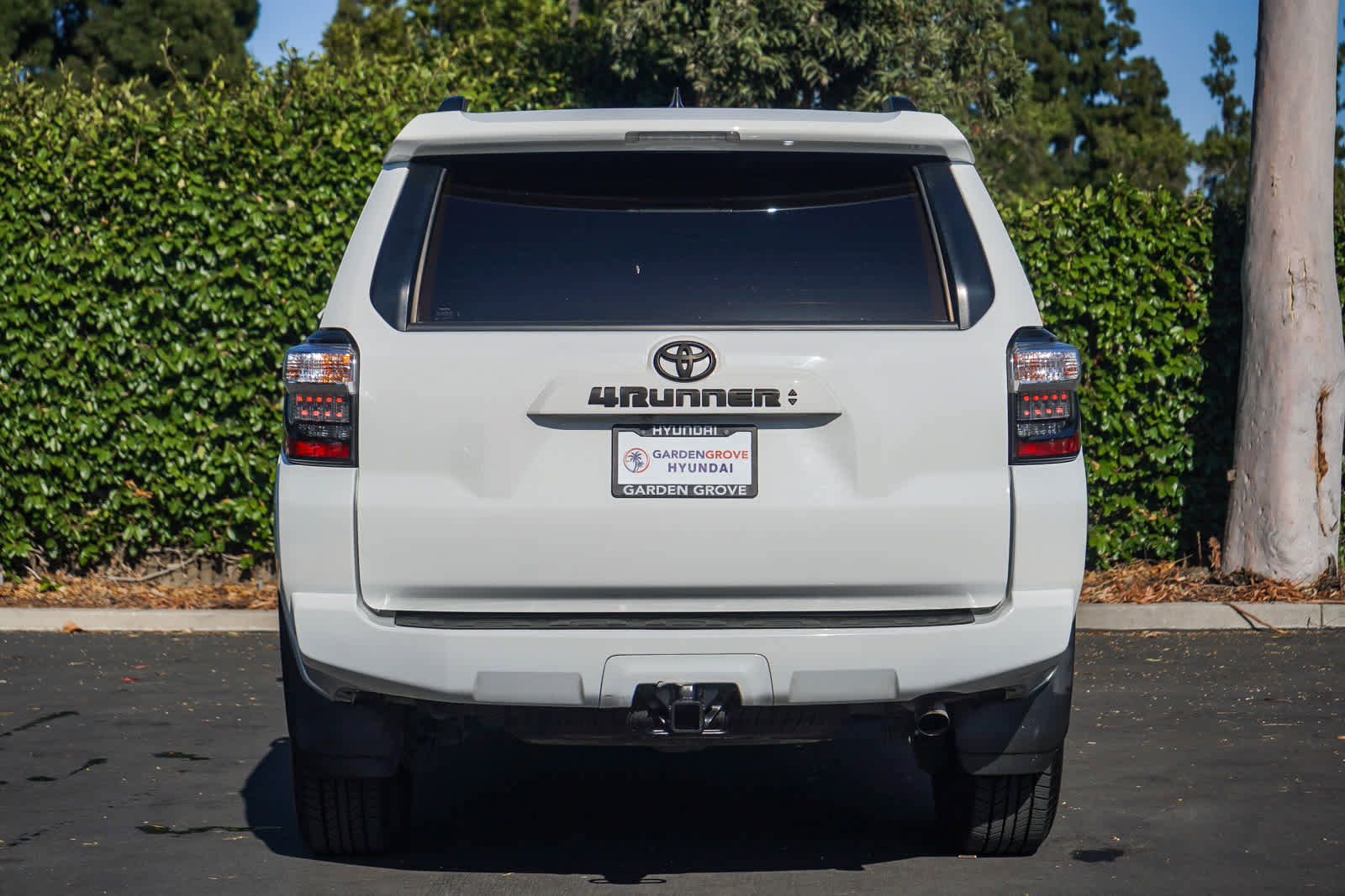 Used 2021 Toyota 4Runner SR5 image 5