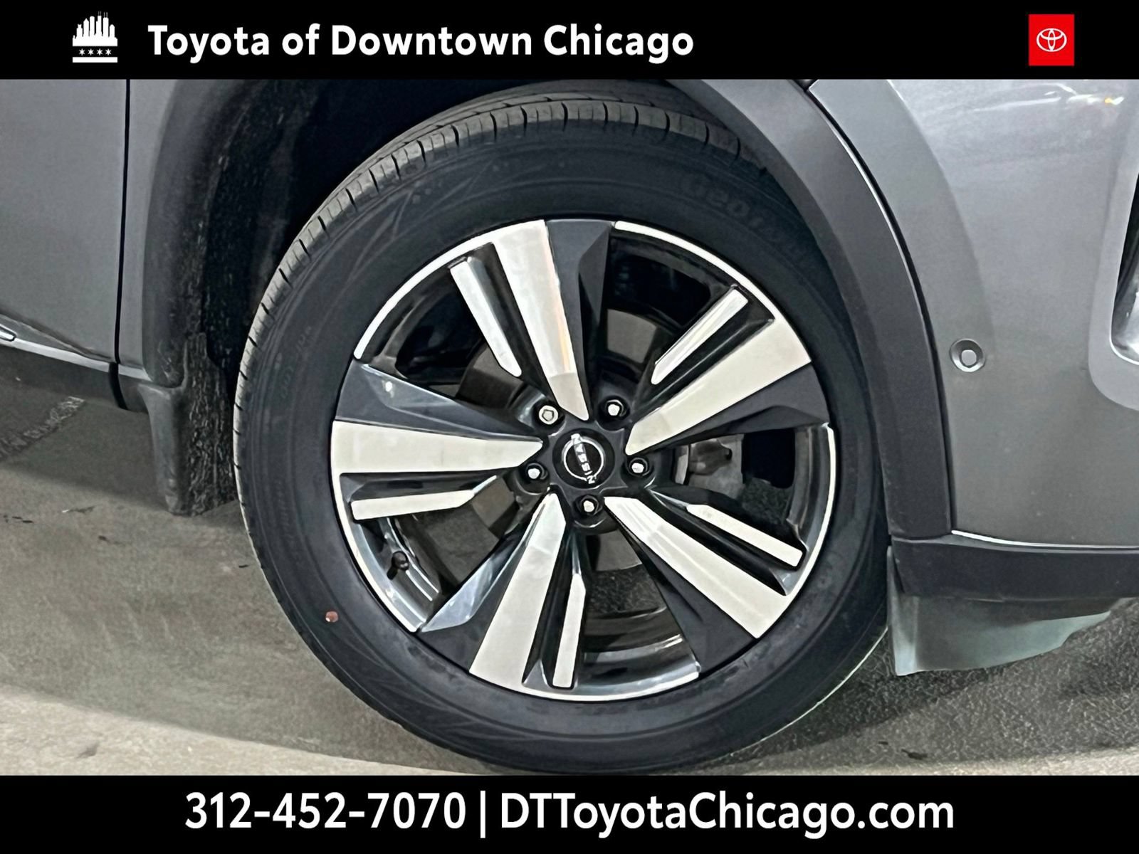 Used 2023 Nissan Rogue Platinum w/ Platinum Premium Package AWD/4WD image 2