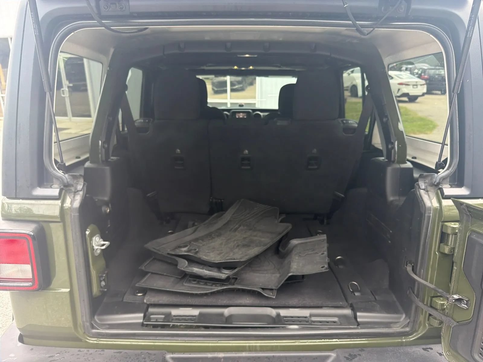 Used 2021 Jeep Wrangler Unlimited Sport AWD/4WD image 16