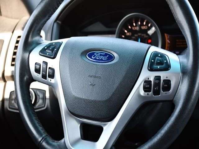 Used 2013 Ford Explorer XLT image 12