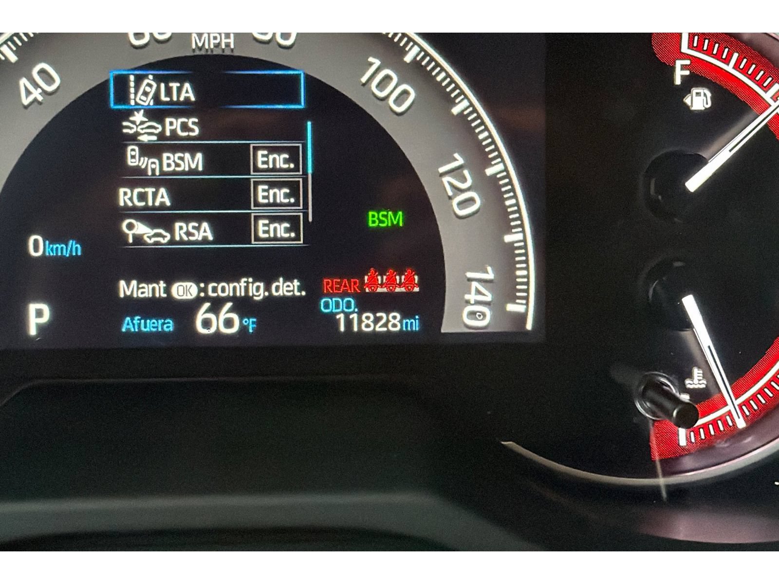 Certified 2025 Toyota RAV4 LE FWD image 28