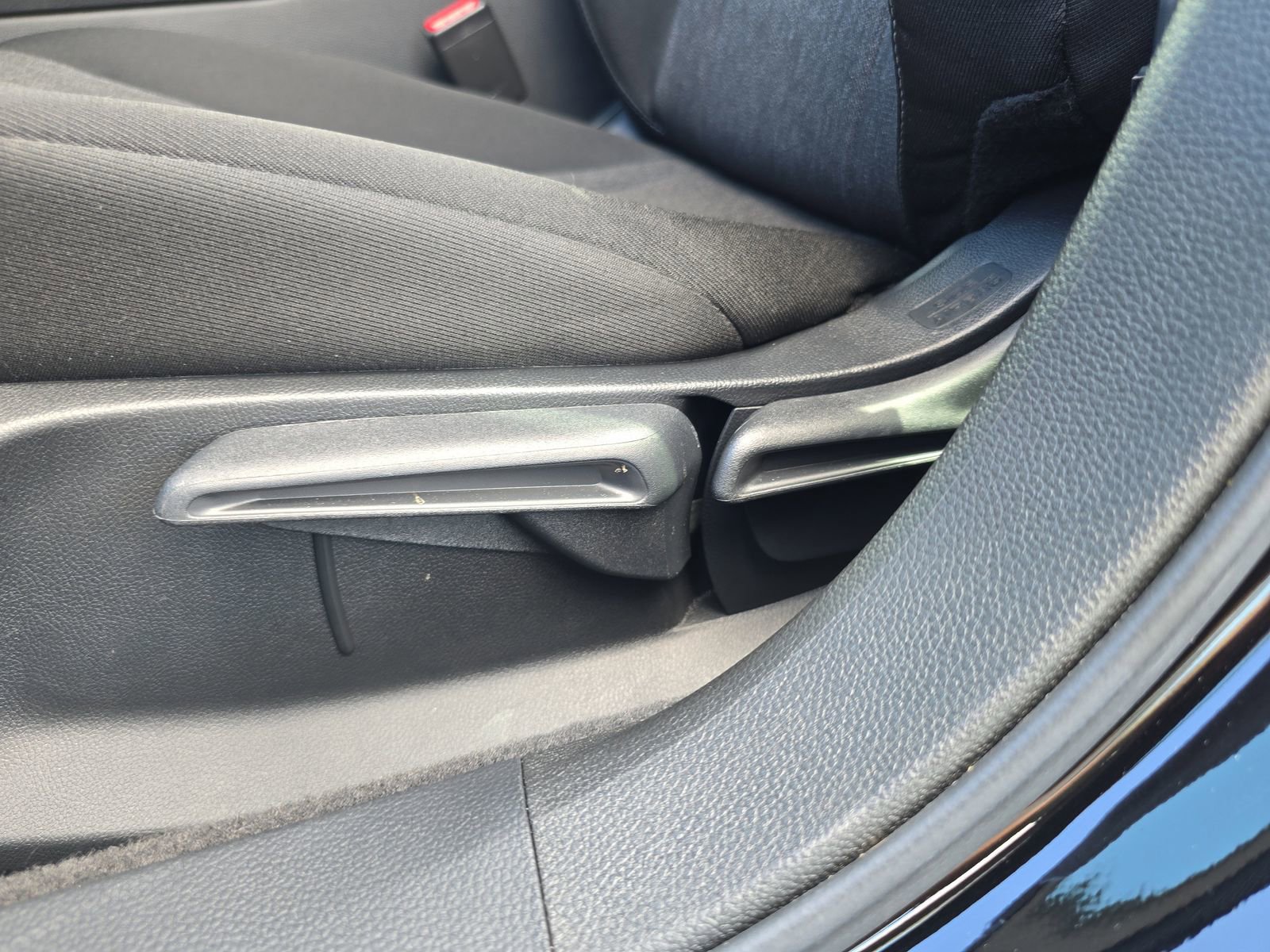 Certified 2025 Honda Accord LX image 16