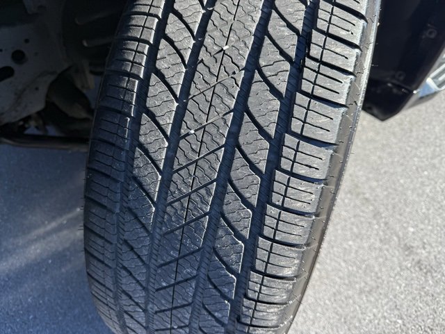 Certified 2020 Nissan Armada Platinum w/ Captain's Chairs Package image 10