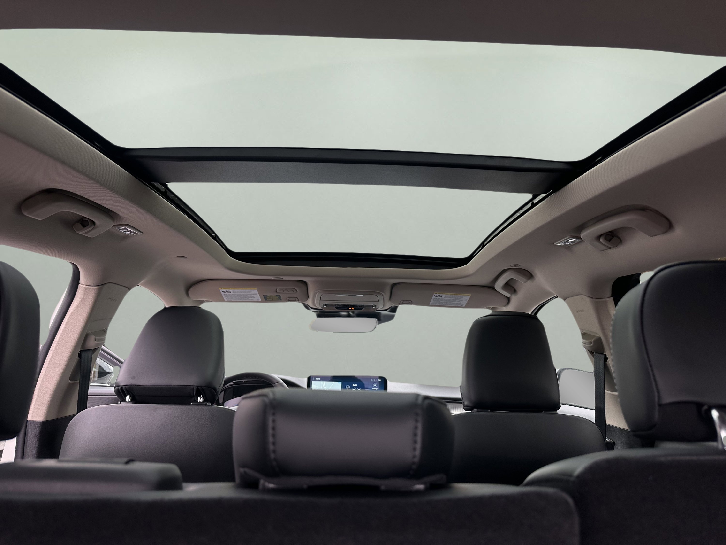 New 2026 Lincoln Corsair Premiere image 17