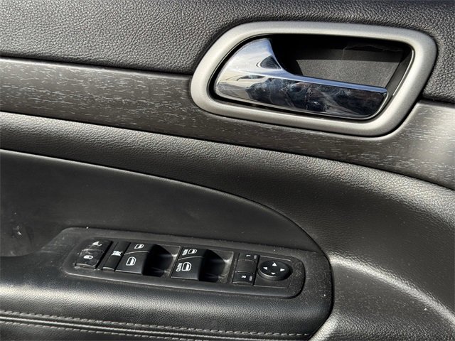 Used 2018 Jeep Grand Cherokee Altitude image 24