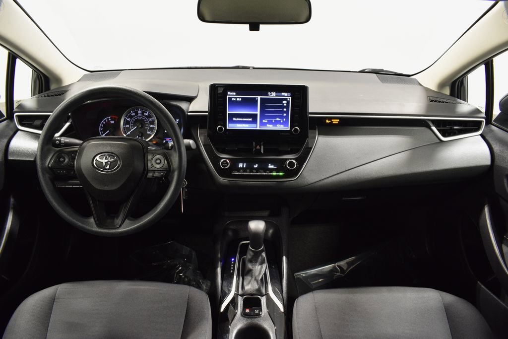 Used 2022 Toyota Corolla LE image 13