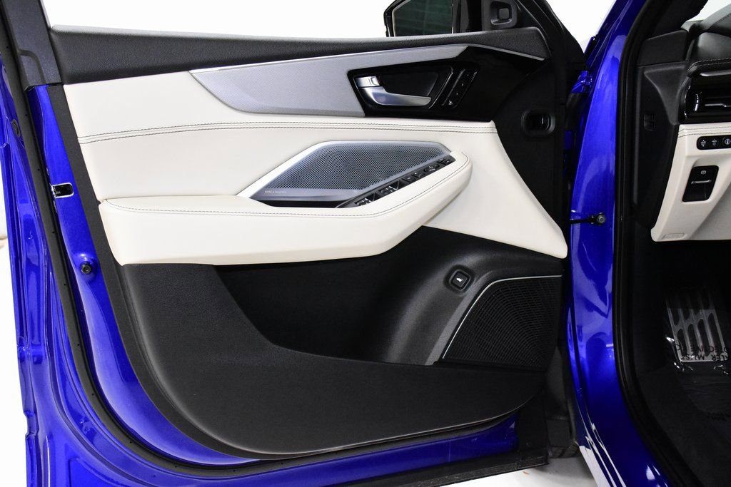 Used 2025 Acura MDX A-Spec image 9