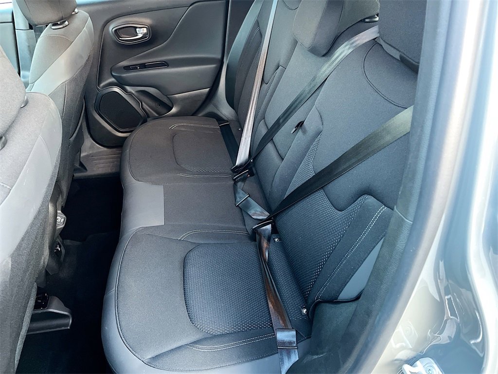 Used 2022 Jeep Renegade Altitude w/ Convenience Group image 25