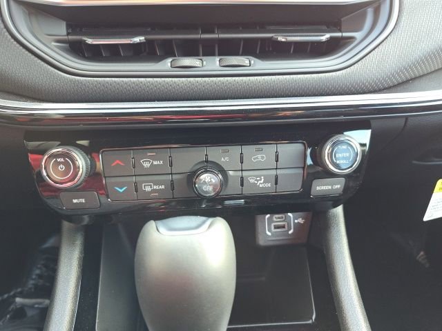 New 2026 Jeep Compass Latitude image 22