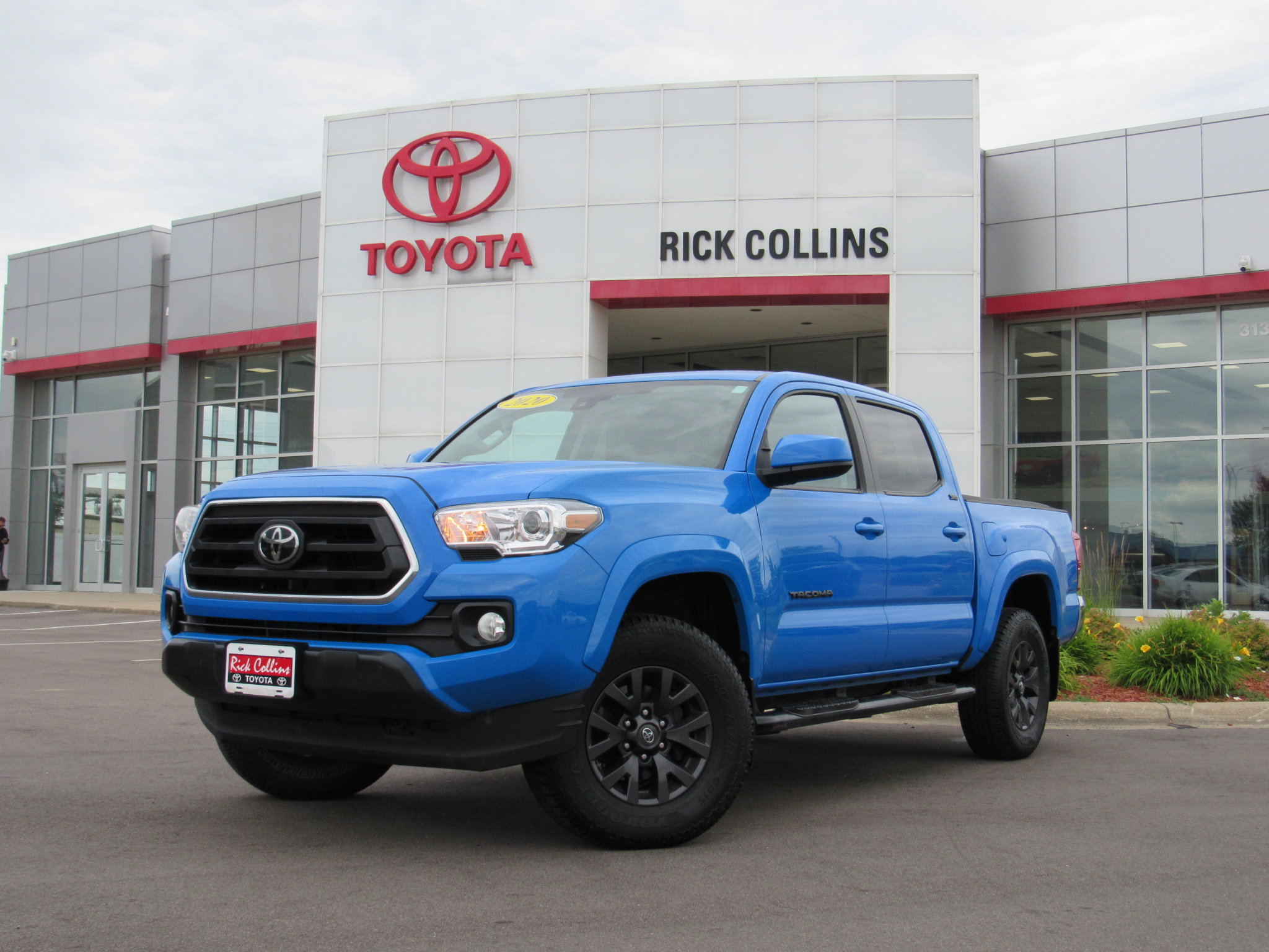 Used 2020 Toyota Tacoma SR5 w/ Blackout Package