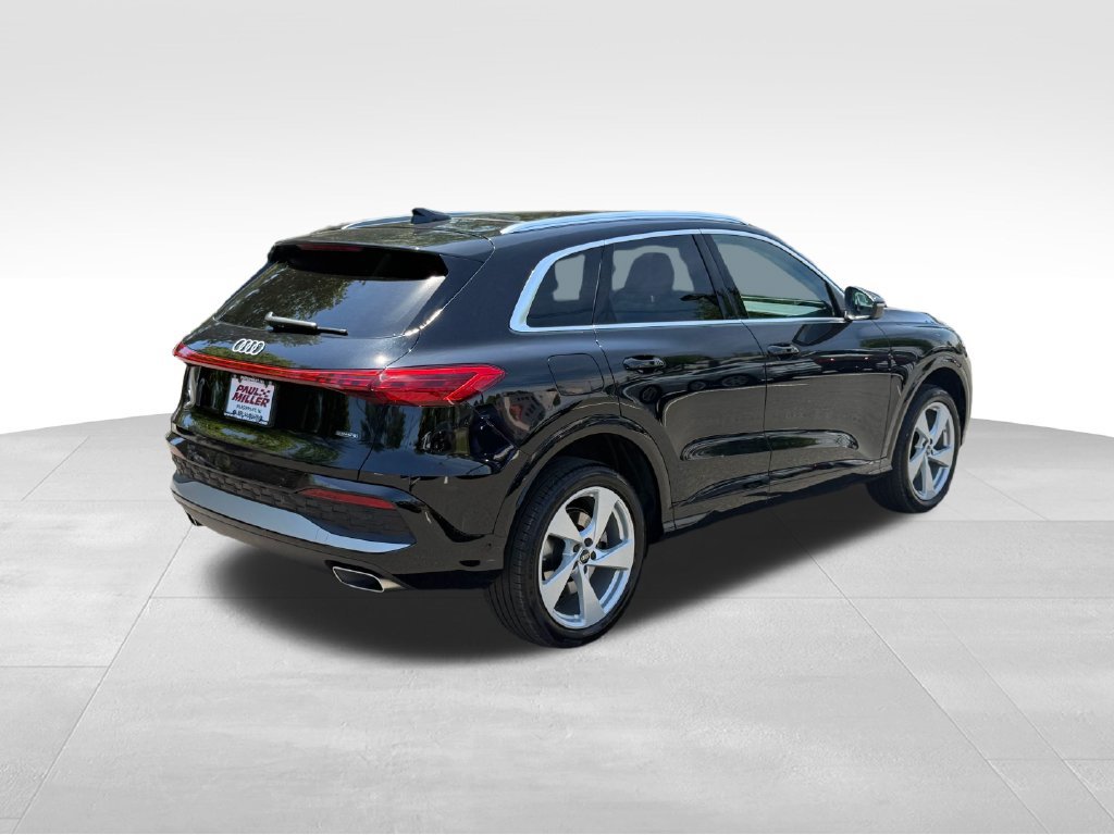 Used 2025 Audi Q5 Premium w/ Premium Plus AWD/4WD image 9