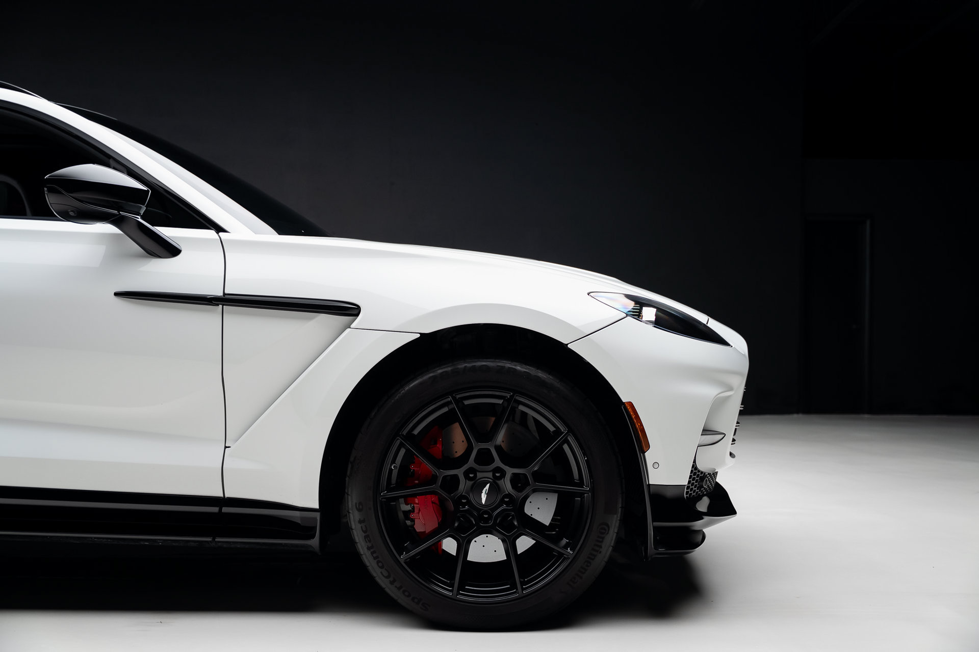 Used 2023 Aston Martin DBX 707 AWD/4WD image 38