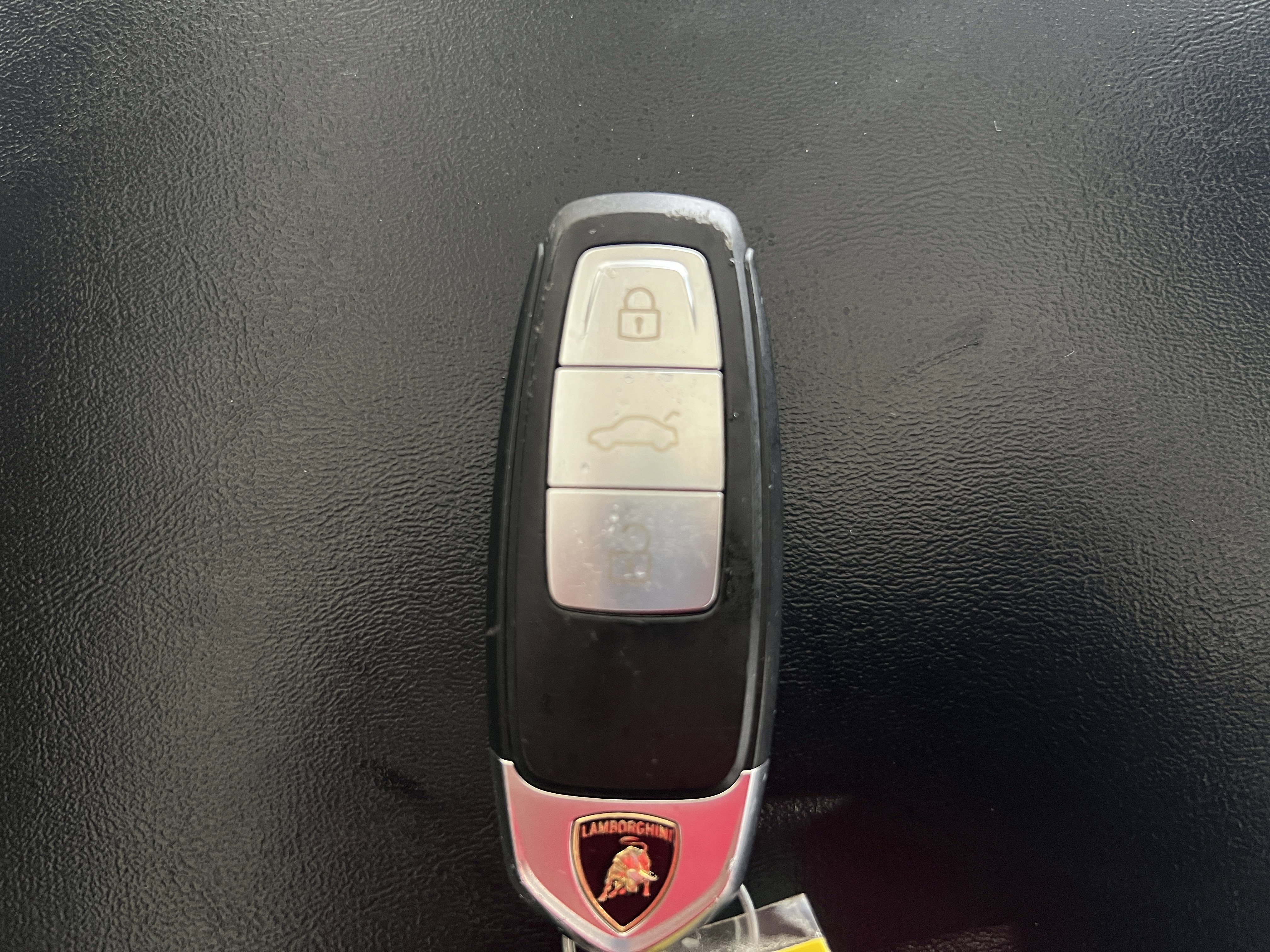 Used 2019 Lamborghini Urus AWD/4WD image 23